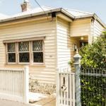 Simmers Serviced Apartments - Foster Accommodation 0