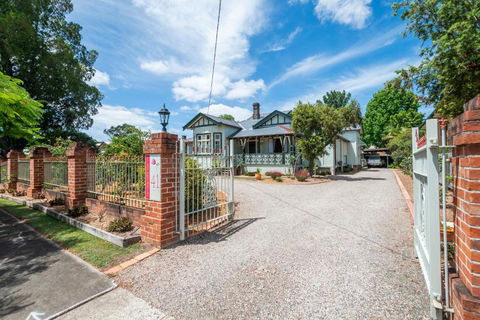 The Rosary - Foster Accommodation 3