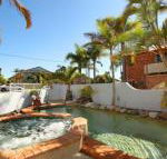 Unit 4 Coolum Sands Apartments 34 First Avenue Coolum Beach 400 BOND LINEN SUPPLIED - Foster Accommodation