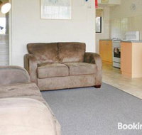 Beachcomber1 - Foster Accommodation