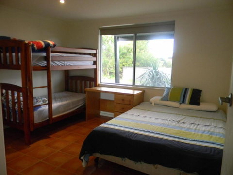 Seabreeze - Foster Accommodation 5