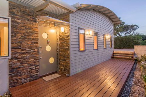 Caves Retreat - Foster Accommodation 0