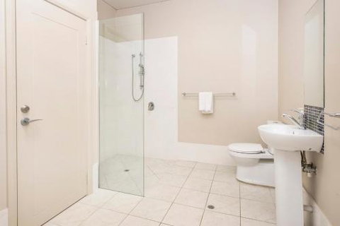 Caves Retreat - Foster Accommodation 1