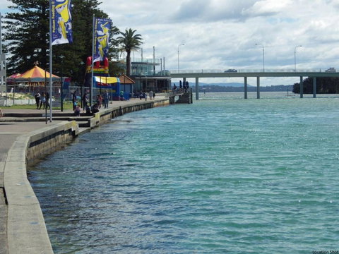 Waldorf Unit 409 The Entrance NSW - Foster Accommodation 5