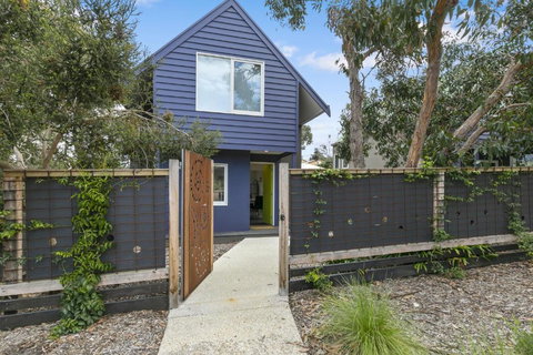 Liokai - Foster Accommodation 5