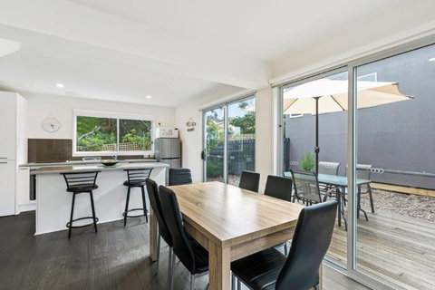 Liokai - Foster Accommodation 4