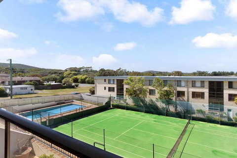 The Dunes Opposite Fingal Bay Surf Club! - Foster Accommodation 6