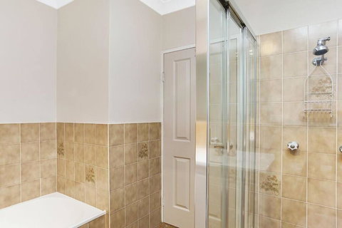 The Dunes Opposite Fingal Bay Surf Club! - Foster Accommodation 4