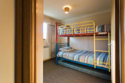 Arthur Riverfront & Sea Lodge Upstream - Foster Accommodation 0