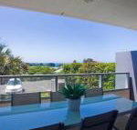 LORNE CHALET APARTMENT 10 ask about midweek deals - Foster Accommodation