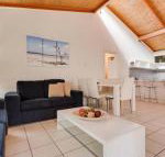 Sapphire Sea n Sand - Foster Accommodation