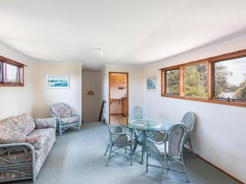 11 Bay Street Waterfront Holiday - Foster Accommodation 4