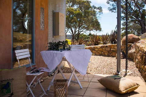 Lithia Guest House - Foster Accommodation 3