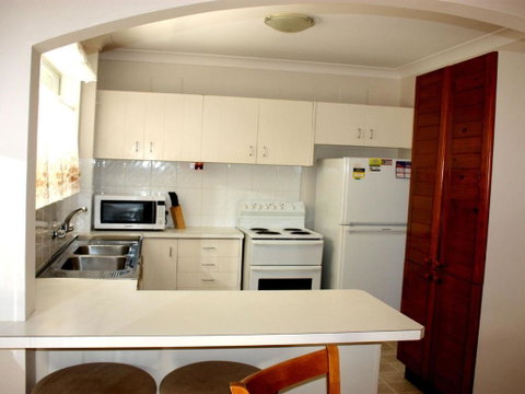 Bentley 3 North Street - Foster Accommodation 4
