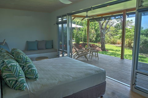 The Bungalows - Foster Accommodation 6
