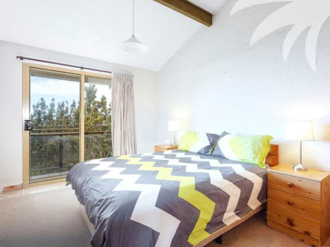 Oceanside 18 - Foster Accommodation 3
