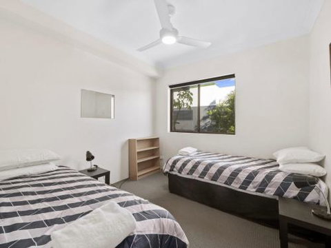Hawaiian Gardens Unit 22 - Foster Accommodation 3