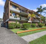 Hawaiian Gardens Unit 22 - Foster Accommodation