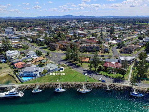 2 Rockpool Road - Foster Accommodation 4