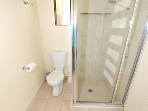 Sunbakers - Foster Accommodation 4