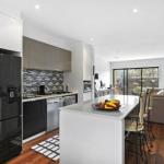2 Bedroom Townhouse Family & Corporate Bookings Only - Foster Accommodation 0