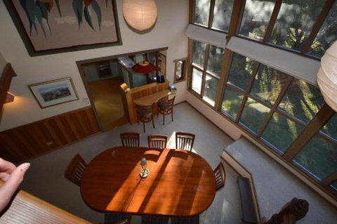 Beautiful Woodridge Chalet - Foster Accommodation 0