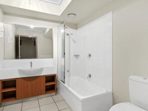 APARTMENT 29 PACIFIC APARTMENTS Grand Escape With Ocean Views - Foster Accommodation 3