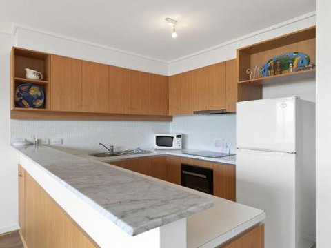 APARTMENT 26 PACIFIC APARTMENTS Walk To Town - Foster Accommodation 3