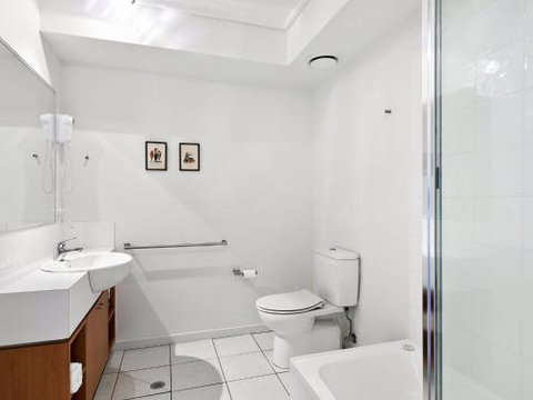 APARTMENT 26 PACIFIC APARTMENTS Walk To Town - Foster Accommodation 6