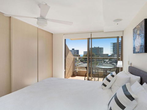 Garden Apartment At Forster Tower - Foster Accommodation 2