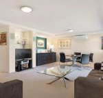 Garden Apartment at Forster Tower - Foster Accommodation