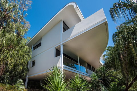 Waves 3 Luxury 3 Bedroom - Foster Accommodation 0