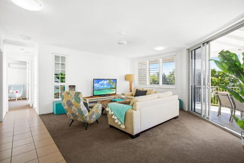 Beach Views & Breezes Sunshine Beach - Foster Accommodation 5