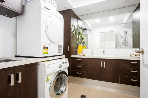 Beach Views & Breezes Sunshine Beach - Foster Accommodation 4
