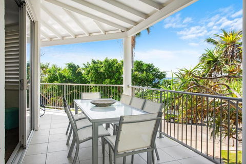 Beach Views & Breezes Sunshine Beach - Foster Accommodation 3