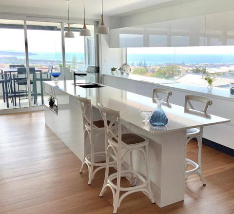 Sea La Vie #2 Luxury Apartment In Coffs Harbour Jetty With Pool Views & Walking Distance To The Beach! - Foster Accommodation 4