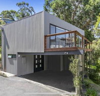 Bay Views Lorne - Foster Accommodation
