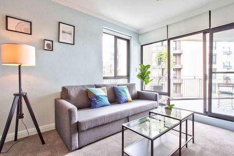 Apartment CBD Jones Bay - Foster Accommodation 1
