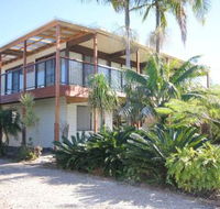 Lakehouse on Oxley - Foster Accommodation