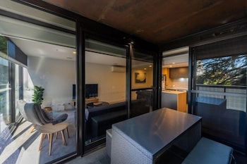 Accommodate Canberra Midnight Apartments - Foster Accommodation 0