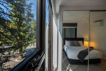 Accommodate Canberra Midnight Apartments - Foster Accommodation 3