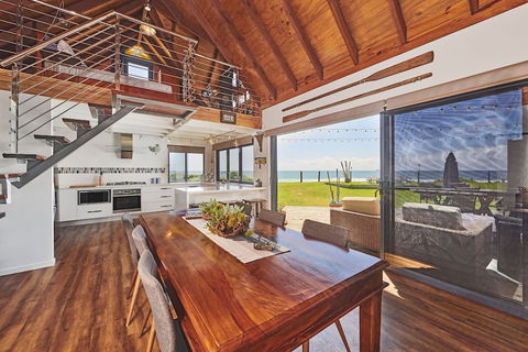 A PERFECT STAY - Belongil On The Beach - Foster Accommodation 4