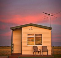 Lang Lang Caravan Park - Foster Accommodation