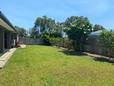 Cooya Beach Ultimate Tropical Getaway - Foster Accommodation 4
