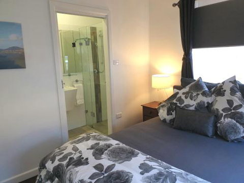 NEW Winston Cottage Leura Views & Location - Foster Accommodation 4