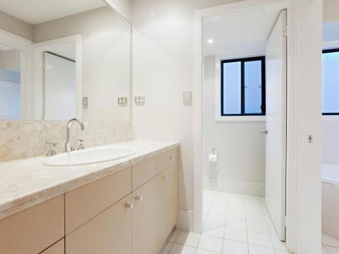 Venabu On Garuwa 20 Garuwa Street Spectacular House With Fabulous Views - Foster Accommodation 1