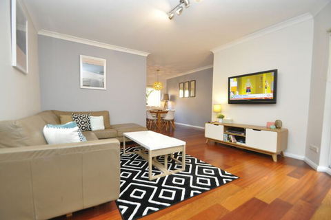 Parramatta Lennox 2 Bedroom - Foster Accommodation 7