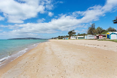 DROMANA Walk To Beach & Shops. Table Tennis + Netflix - Foster Accommodation 2