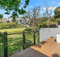 Surfer's Loft Tamarama - Foster Accommodation