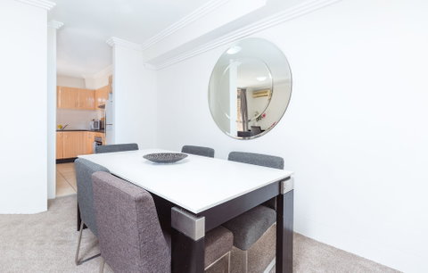 DD Apartments Darling Harbour - Foster Accommodation 4